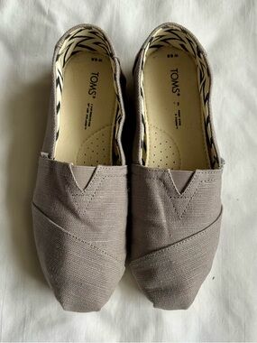 TOMS Alpargata Slip-On Flats in Taupe/light gray Canvas with Chevron Insole